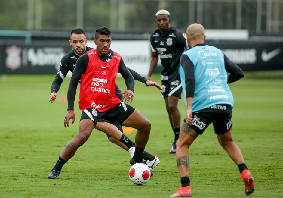 Paulinho já atuou com alguns jogadores do atual elenco do Corinthians