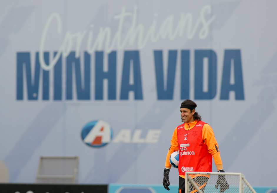 Cássio iguala Ronaldo Giovanelli como maior pegador de pênaltis do  Corinthians; veja levantamento