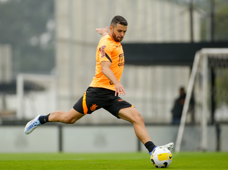 Júnior Moraes em treino do Corinthians de olho no Juventude Júnior Moraes em treino do Corinthians de olho no Juventude