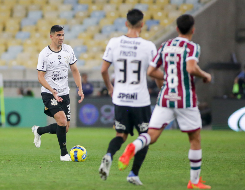 Balbuena e Fausto em a��o contra o Fluminense pela Copa do Brasil