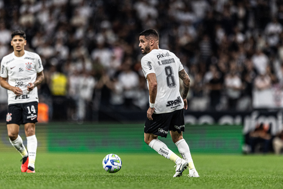 Wesley atuando contra o Grêmio pelo Brasileirão