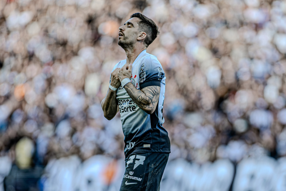 Igor Coronado em a��o durante Corinthians e Juventude