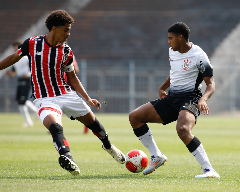 É JAJÁ! Confira a escalação do Corinthians para o jogo de hoje na Copinha