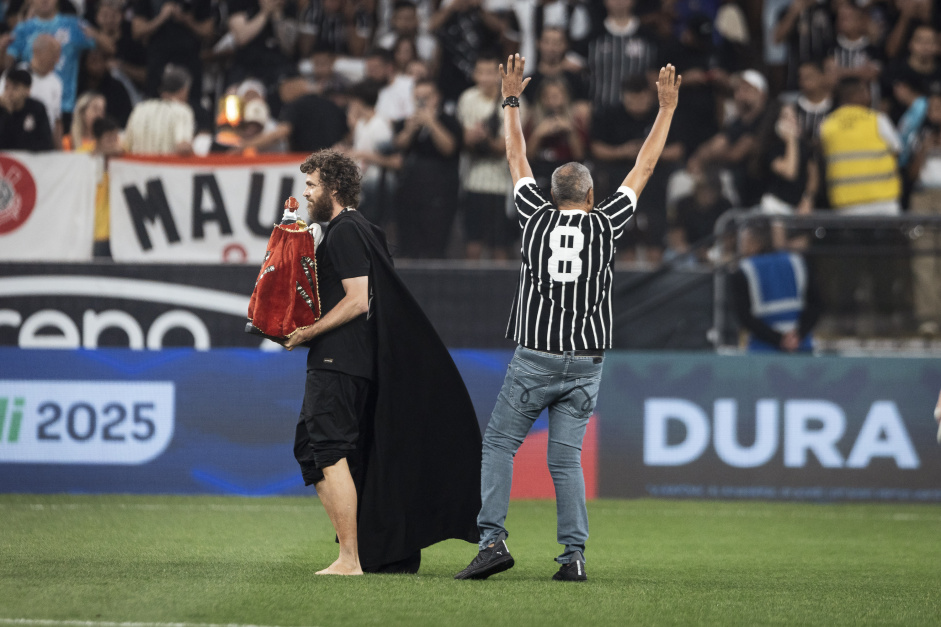 Fernando Wanner e Baslio antes do jogo