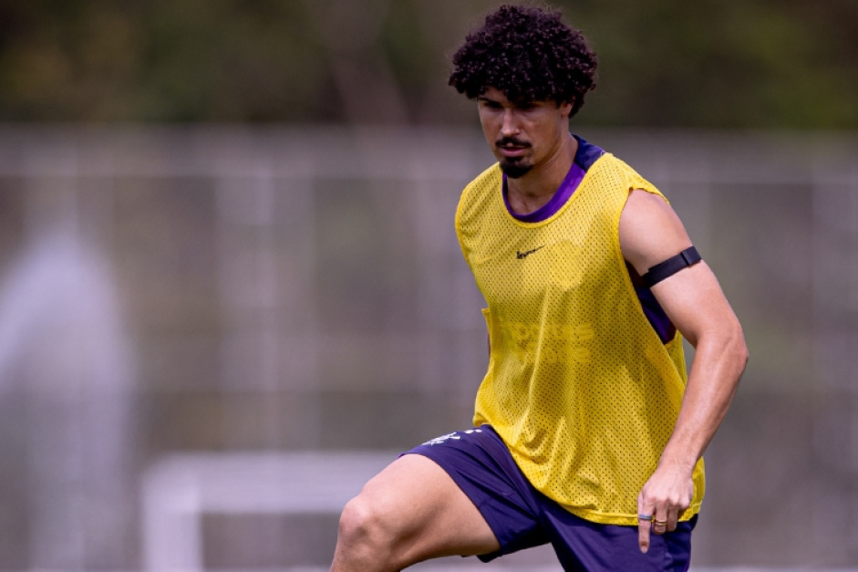Andr� Ramalho durante treino do Corinthians