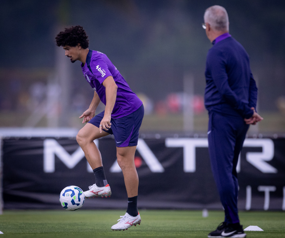 Andr� Ramalho e Dorival J�nior durante treinamento do Corinthians